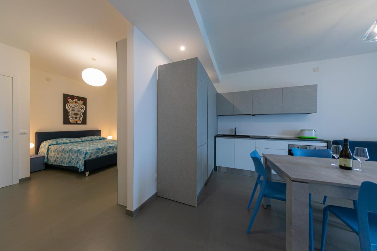 Suite Bordonaro Luxury Apartments เชฟาลู ภายนอก รูปภาพ